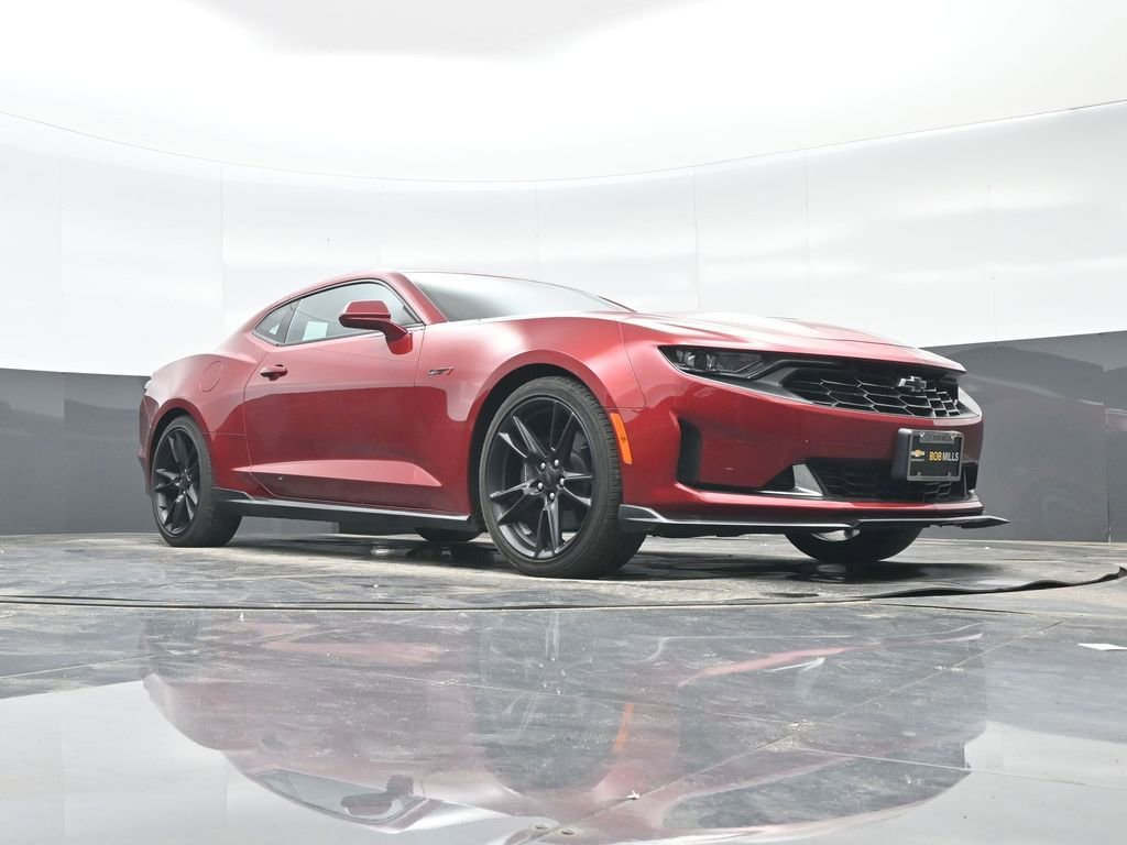 Used 2021 Chevrolet Camaro LT RWD image 40