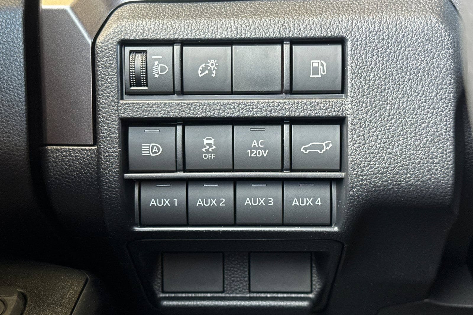 New 2026 Toyota 4Runner TRD Off-Road Premium w/ Tow Technology Package AWD/4WD image 30