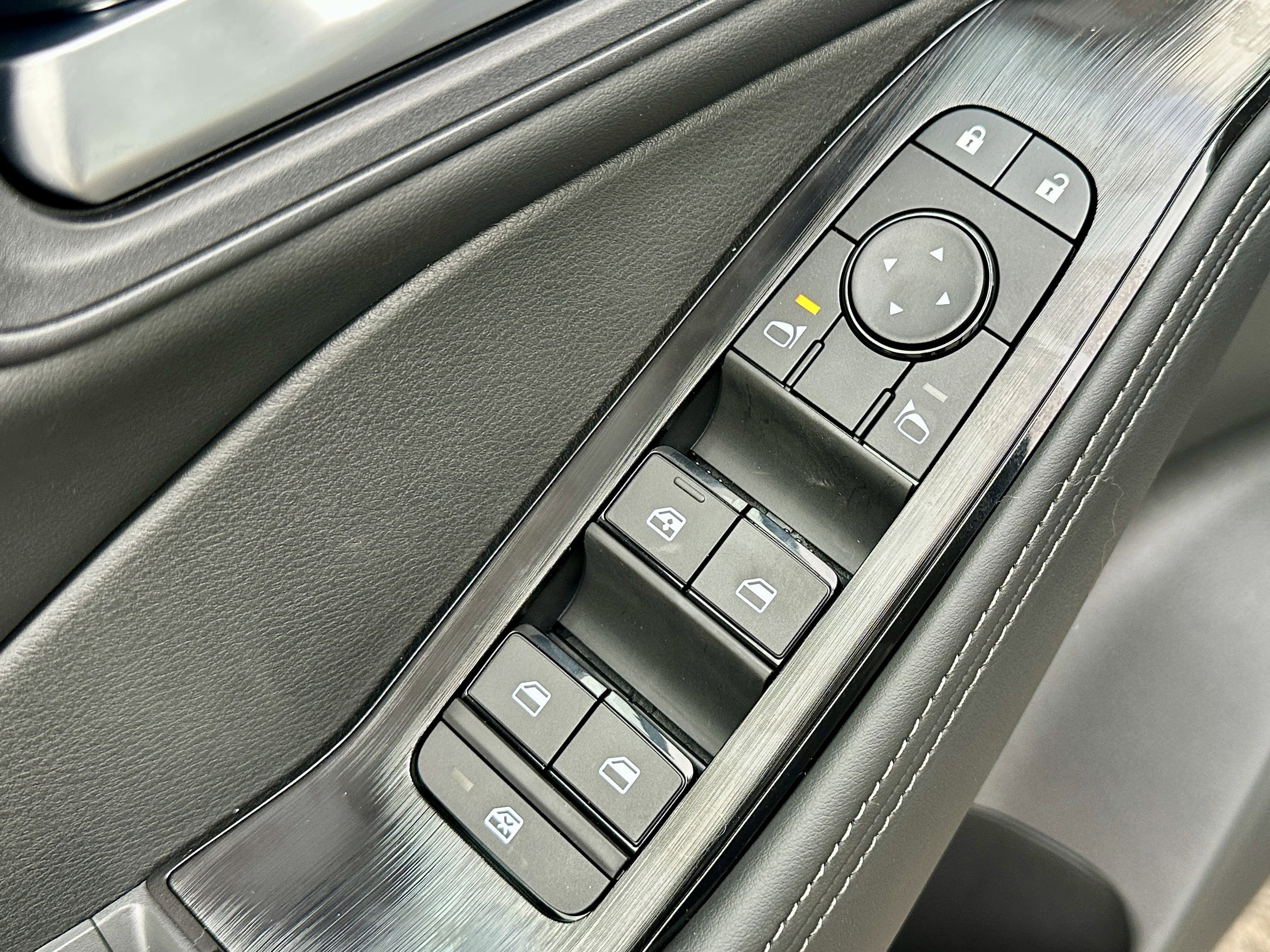 New 2026 Nissan Rogue SV image 23