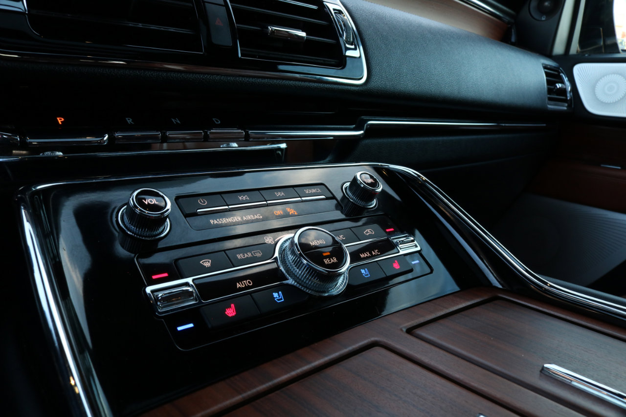 Used 2020 Lincoln Navigator L Reserve w/ Luxury Package image 34