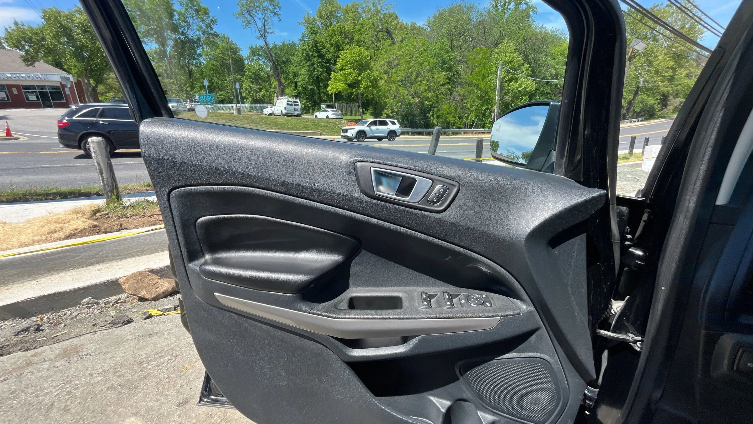 Used 2019 Ford EcoSport Titanium AWD/4WD image 18