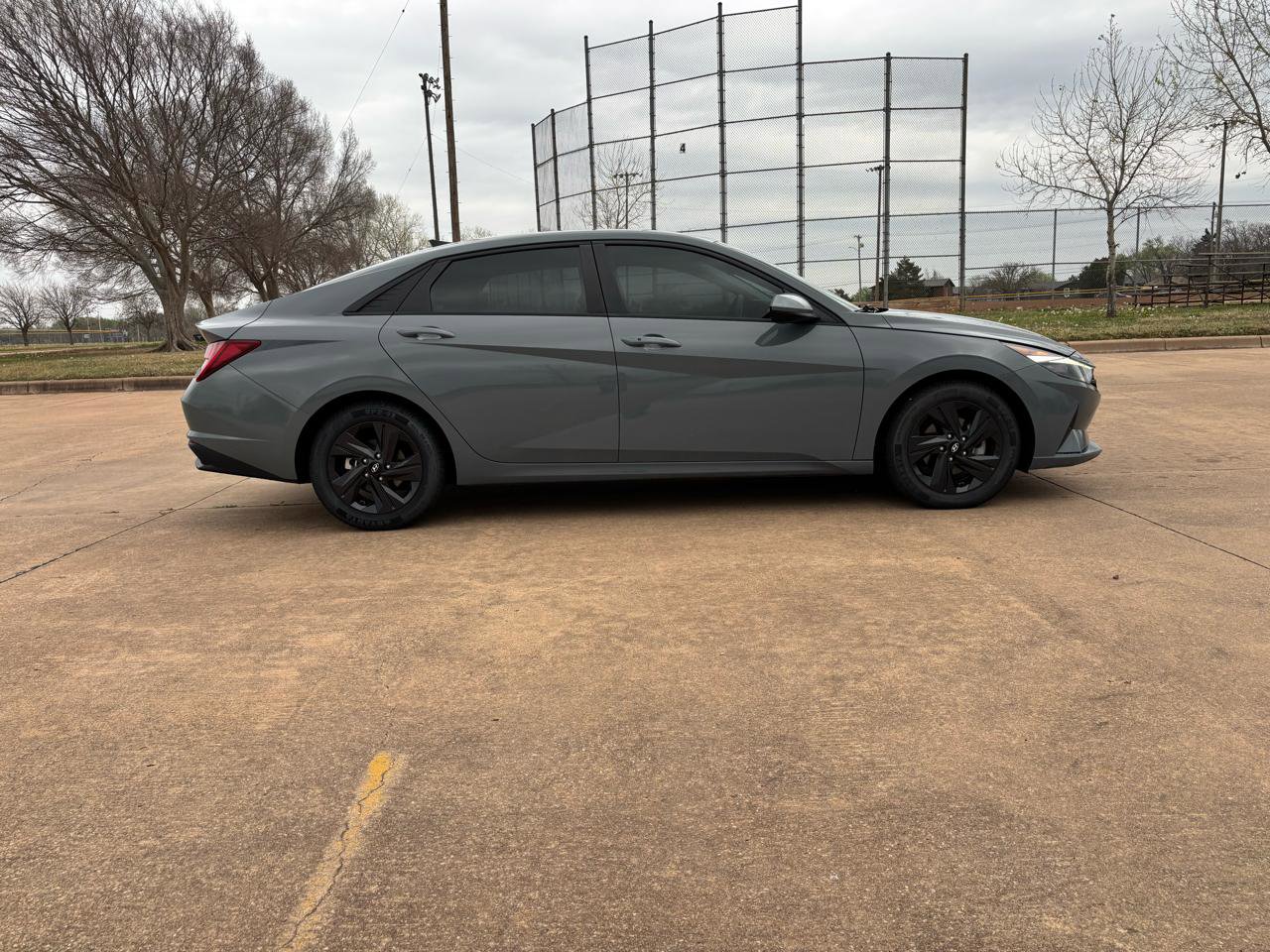 Used 2022 Hyundai Elantra Blue image 23