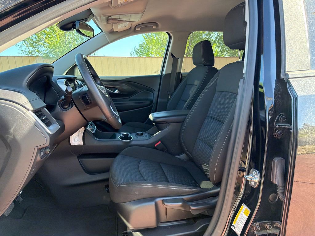 Used 2024 GMC Terrain SLE AWD/4WD image 11