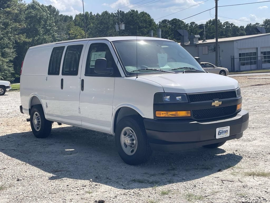 New 2026 Chevrolet Express 2500 w/ Driver Convenience Package RWD image 5