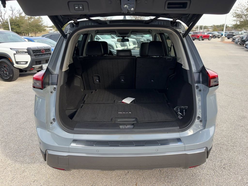 Used 2024 Nissan Rogue SL image 29