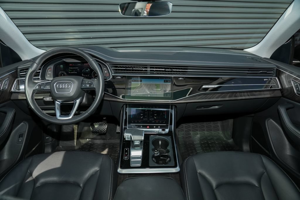 Used 2022 Audi Q8 Prestige w/ Prestige Package AWD/4WD image 27