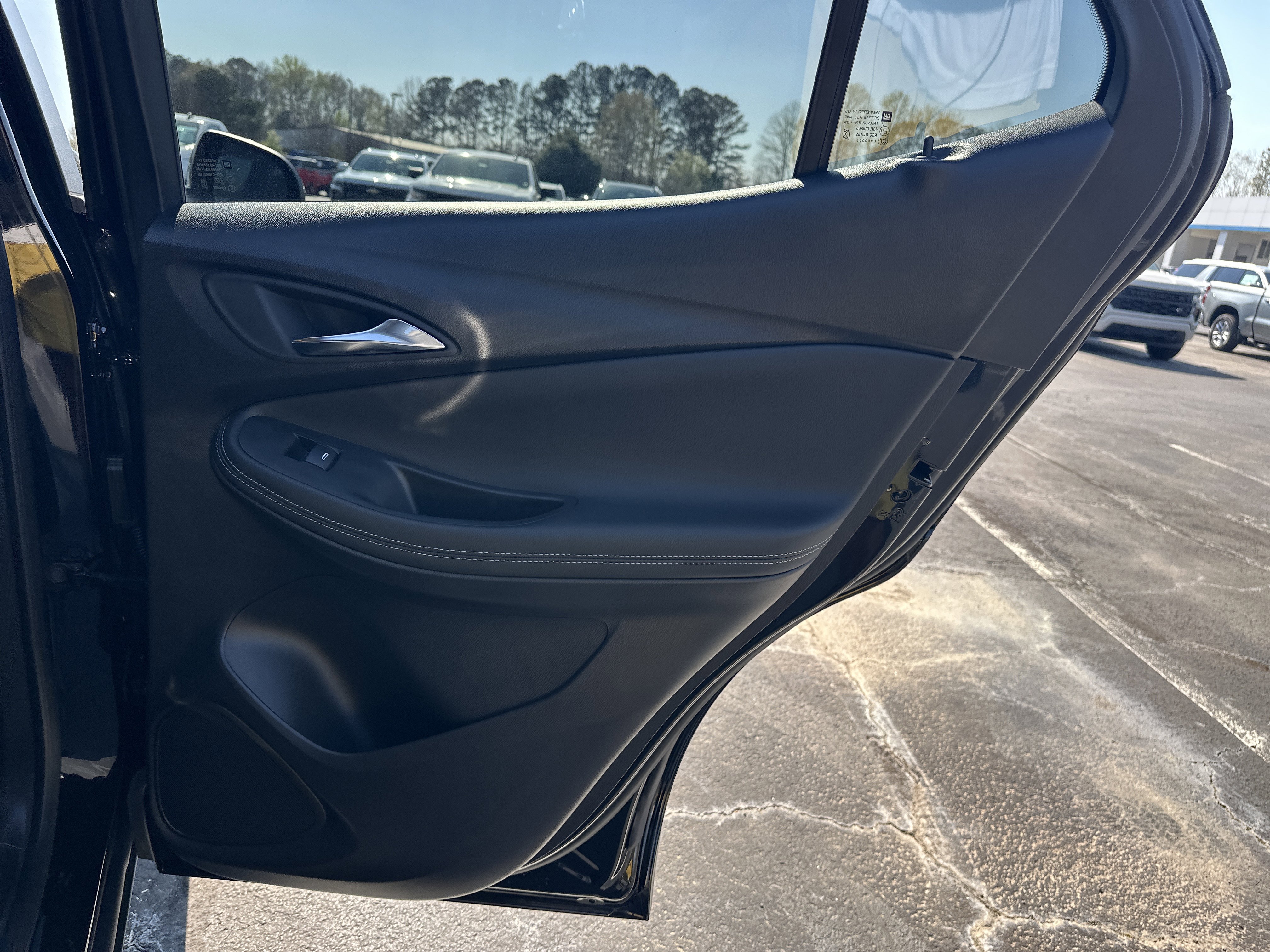 Used 2024 Buick Encore GX Preferred w/ Comfort Package image 17