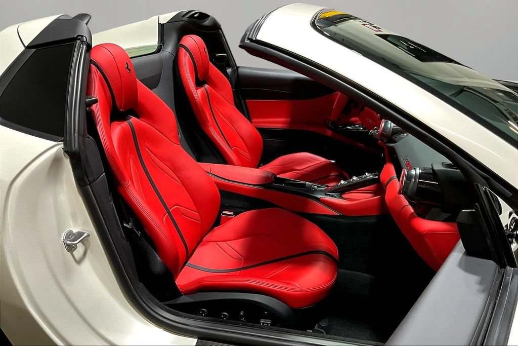 Used 2021 Ferrari 812 GTS RWD image 23