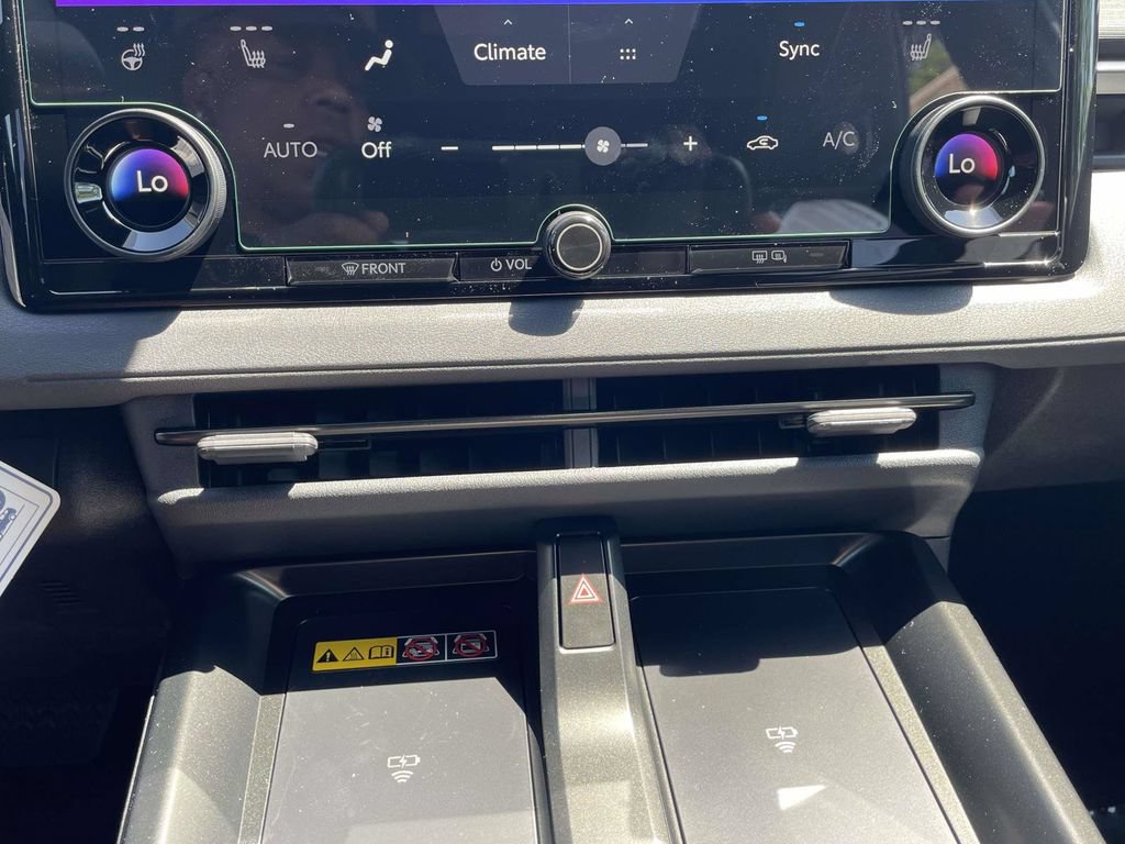 New 2026 Toyota C-HR AWD/4WD image 39