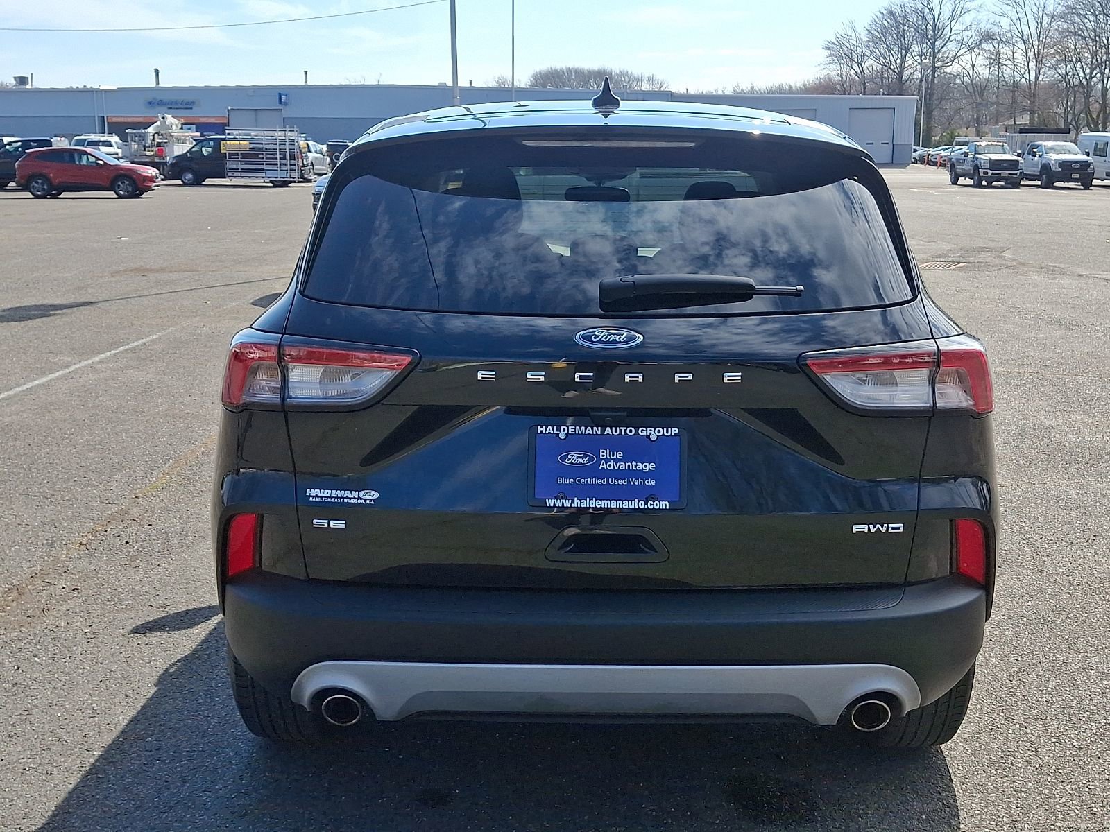 Used 2022 Ford Escape SE w/ Cold Weather Package AWD/4WD image 6