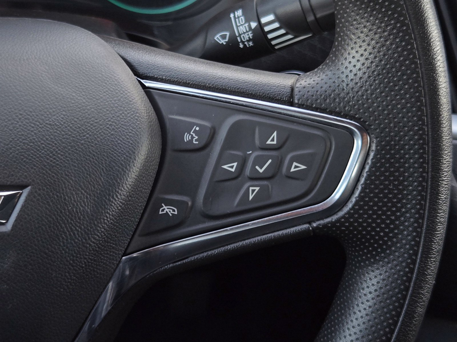 Used 2024 Chevrolet Malibu LT FWD image 19