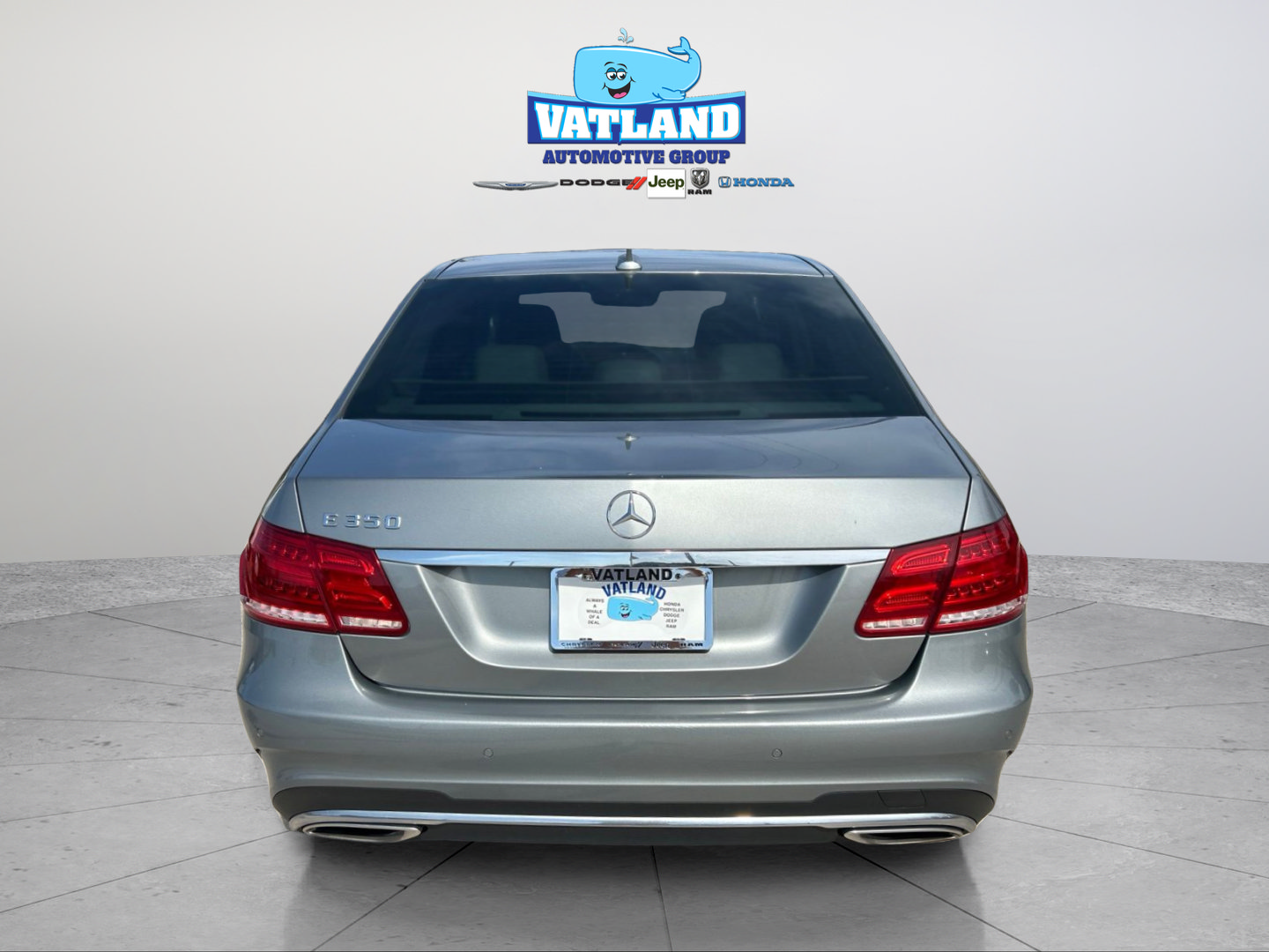Used 2014 Mercedes-Benz E 350 Sedan image 4