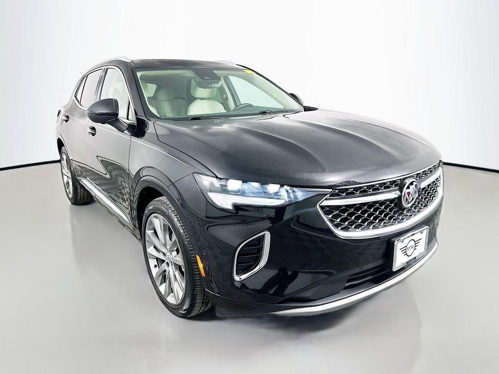 Used 2022 Buick Envision Avenir w/ Technology Package II image 3