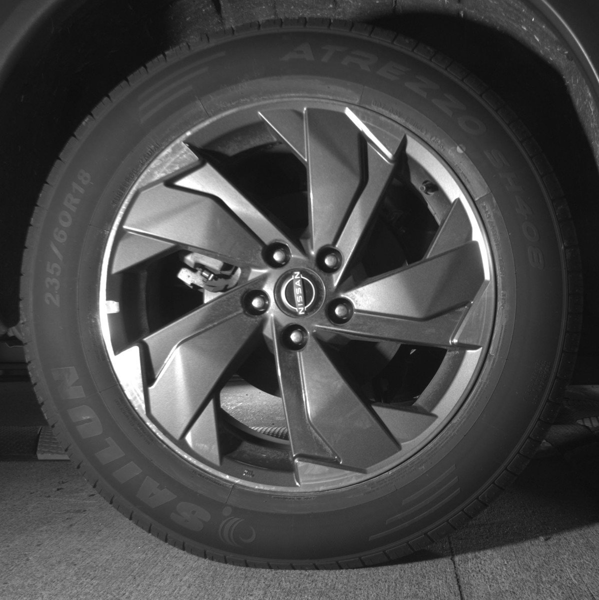 Used 2025 Nissan Rogue SV image 15