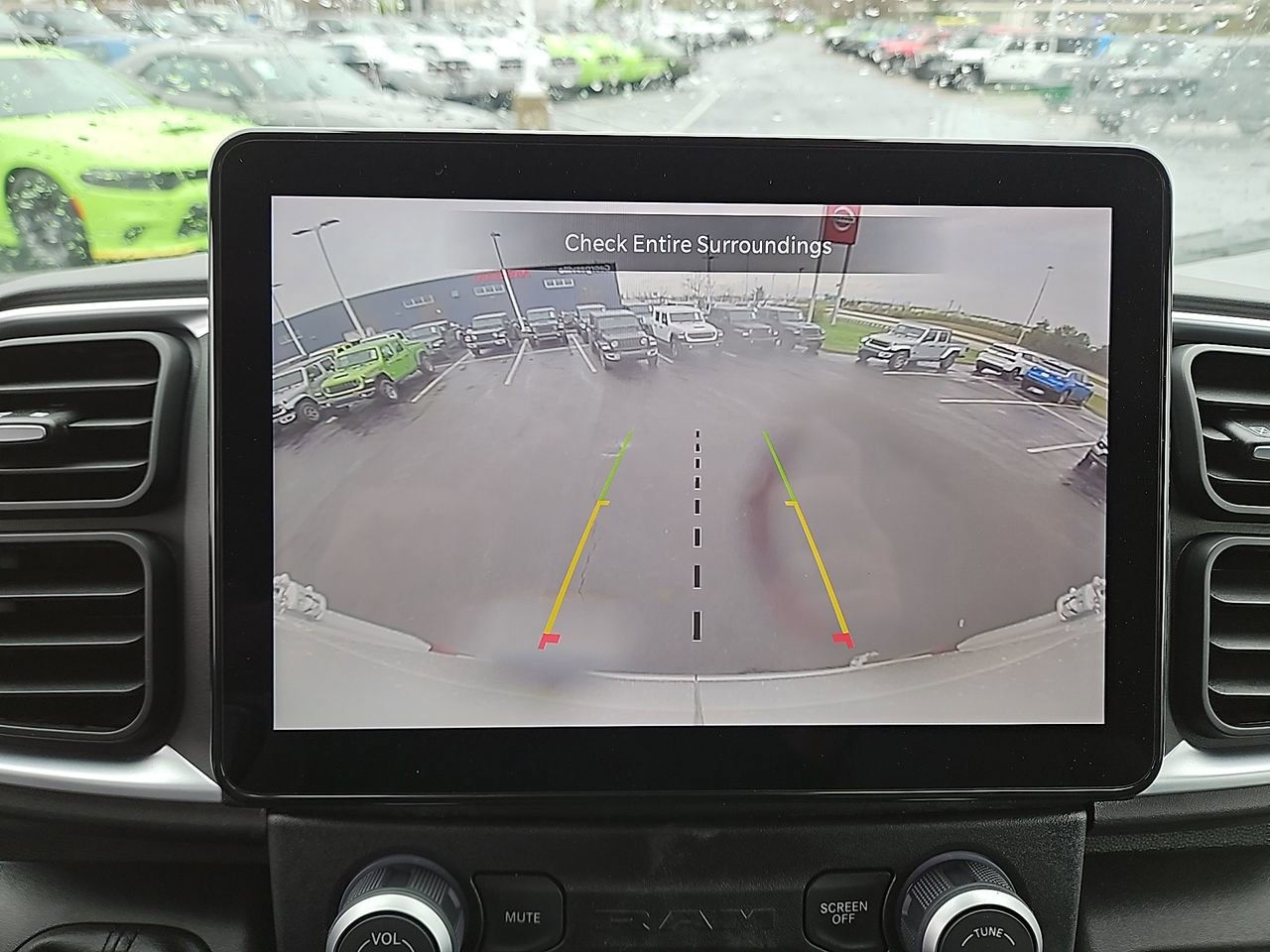 New 2025 RAM ProMaster 2500 w/ Quick Order Package 22G SLT image 17