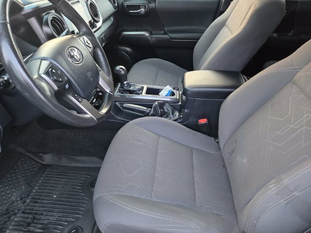 Certified 2019 Toyota Tacoma TRD Off-Road w/ Technology Package AWD/4WD image 18