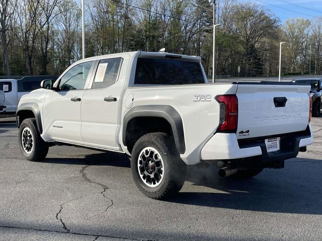 Used 2024 Toyota Tacoma TRD Off-Road image 3
