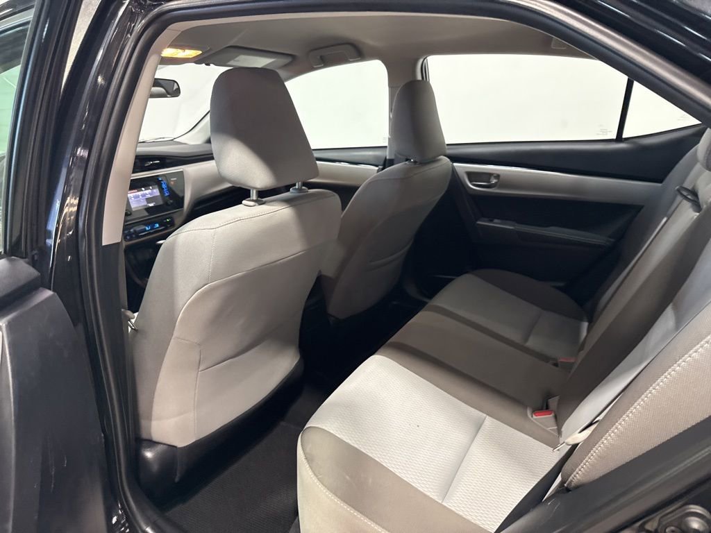 Used 2017 Toyota Corolla L image 30