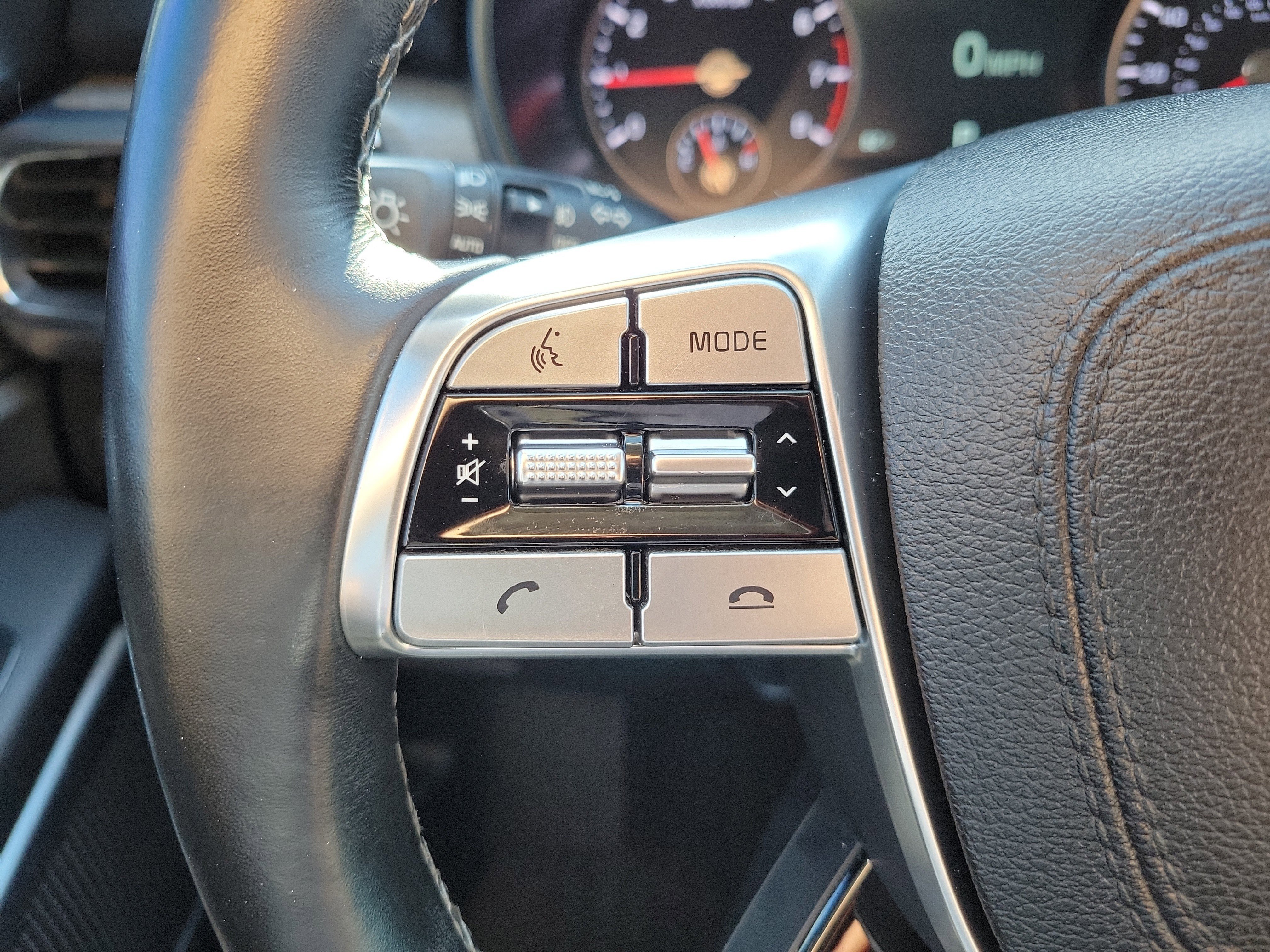 Certified 2022 Kia Telluride SX w/ SX Prestige Package AWD/4WD image 29