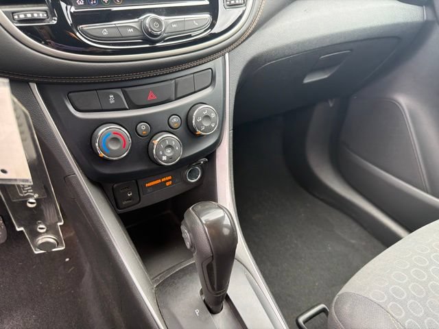 Used 2020 Chevrolet Trax LS w/ Tint and Cruise Package FWD image 15