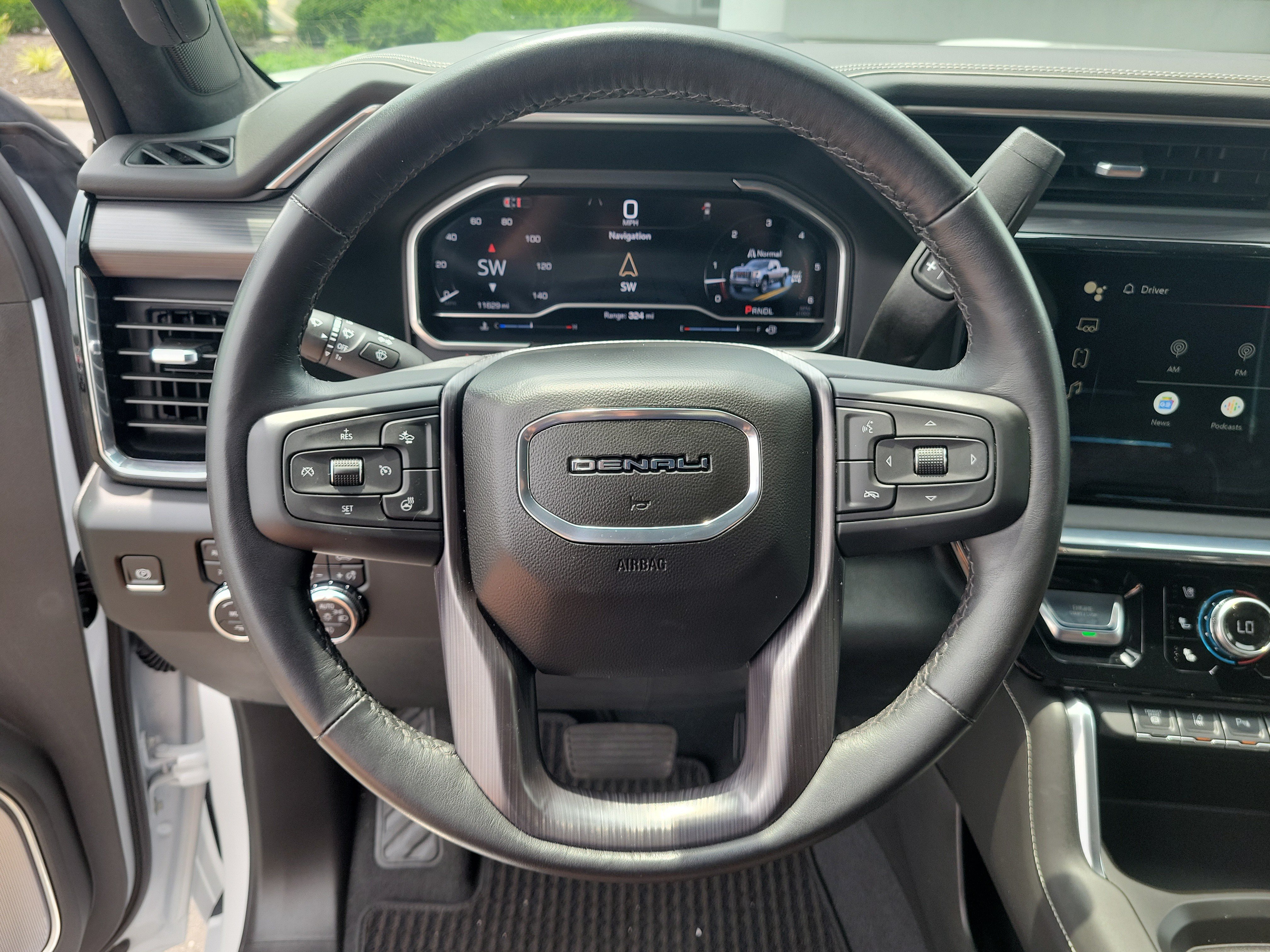 Used 2024 GMC Sierra 2500 Denali Ultimate AWD/4WD image 21