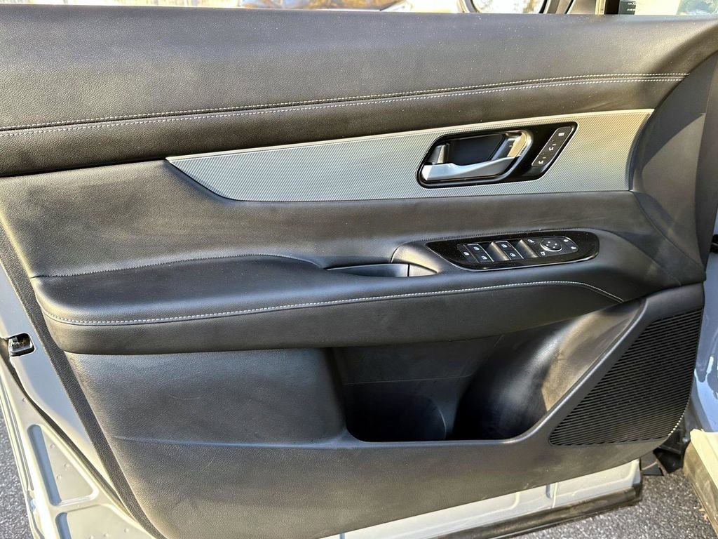 Certified 2025 Nissan Murano SL image 16