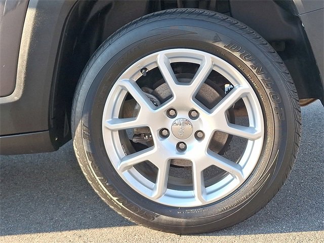 Used 2021 Jeep Renegade Limited image 8