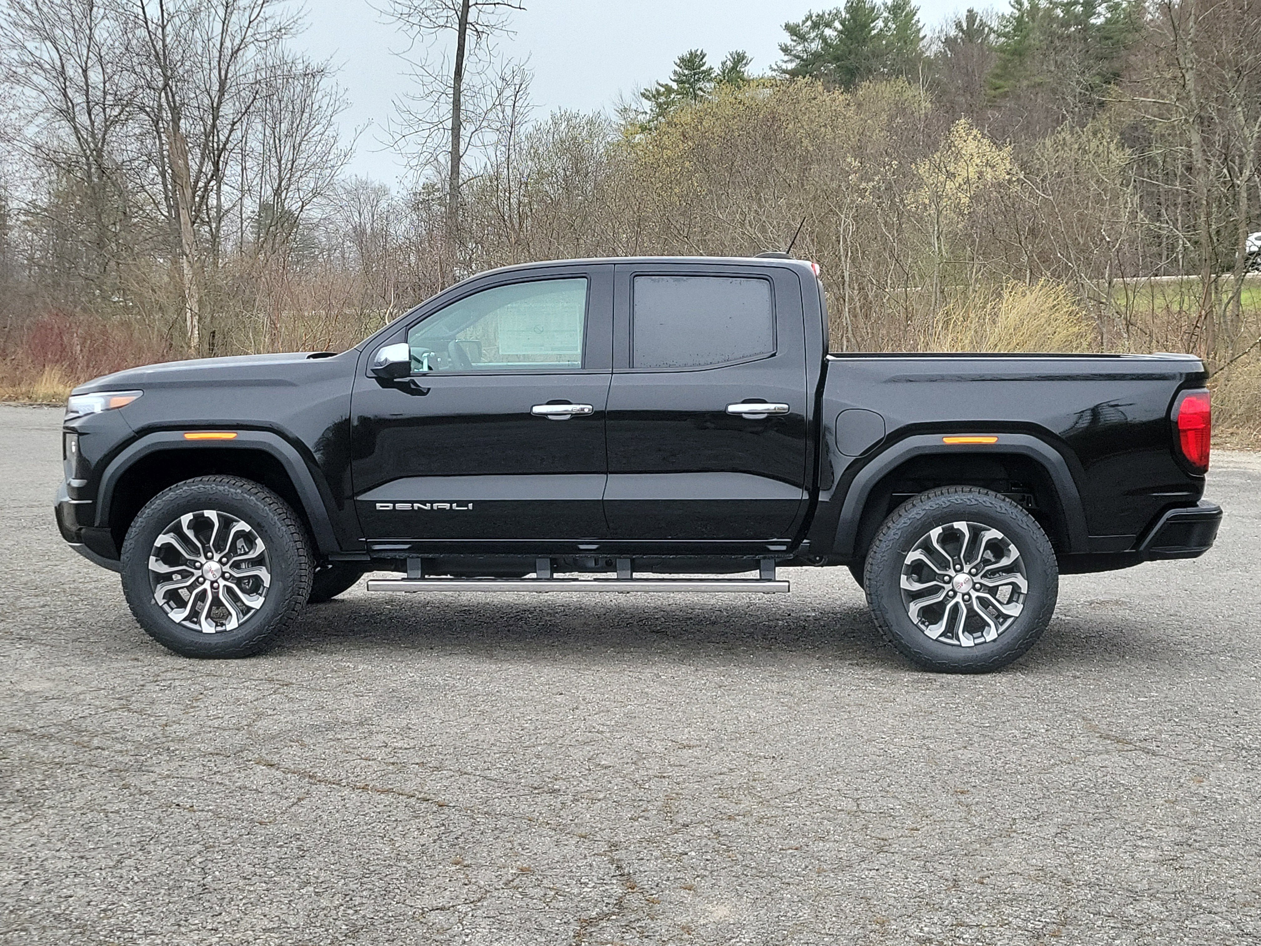 New 2026 GMC Canyon Denali AWD/4WD image 2