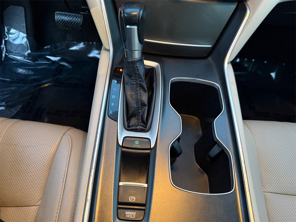 Used 2019 Honda Accord EX-L image 17