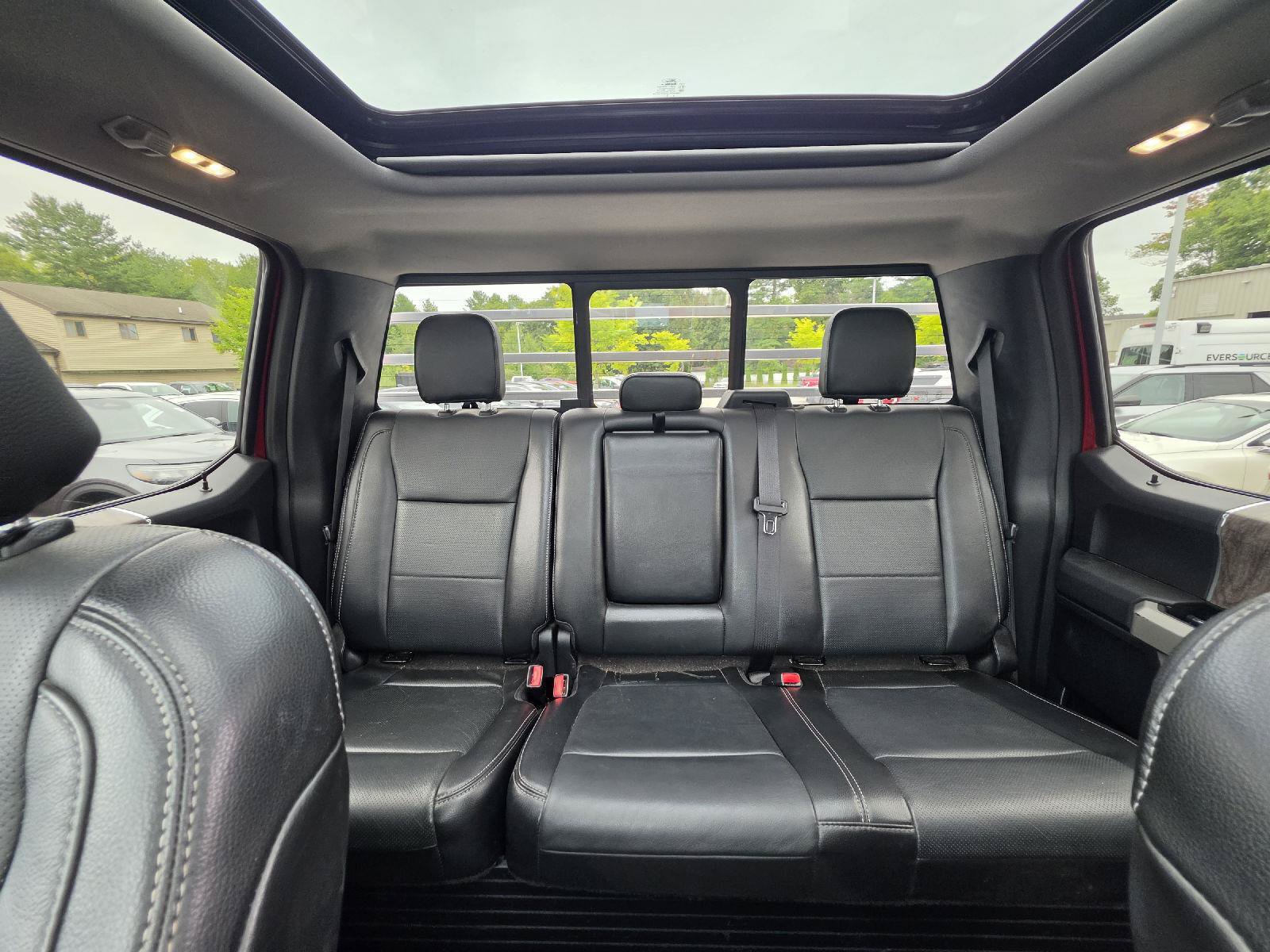Used 2017 Ford F250 Lariat w/ Lariat Ultimate Package AWD/4WD image 28