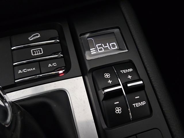 Used 2018 Porsche Macan AWD/4WD image 19