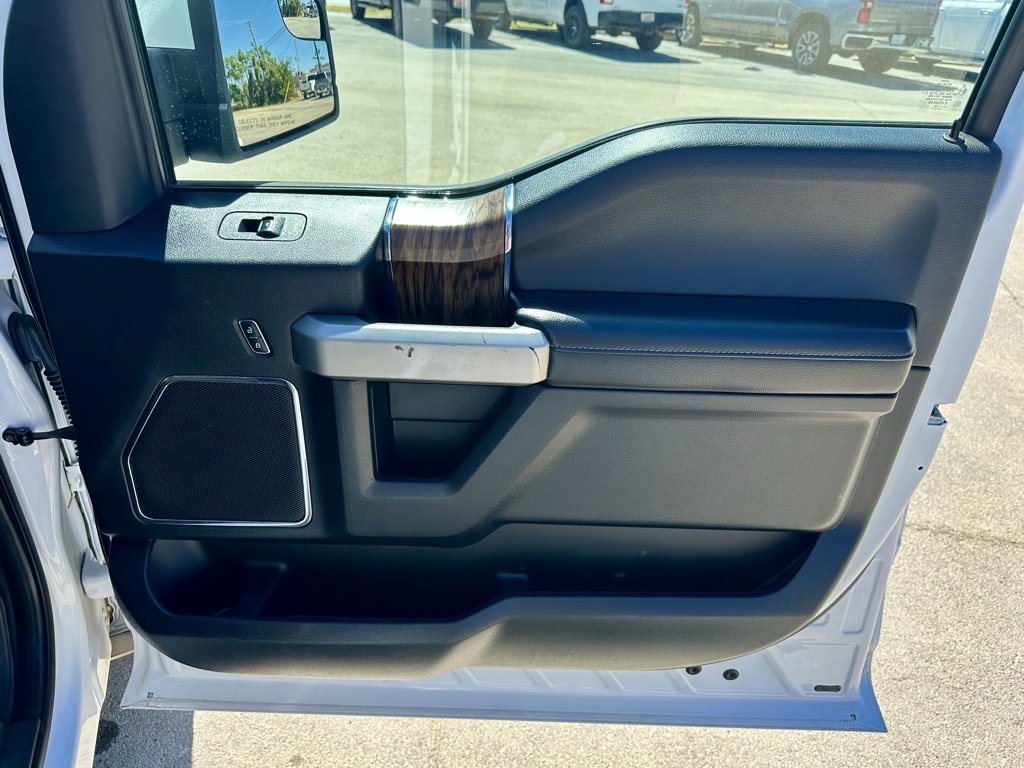 Used 2019 Ford F150 Lariat image 31