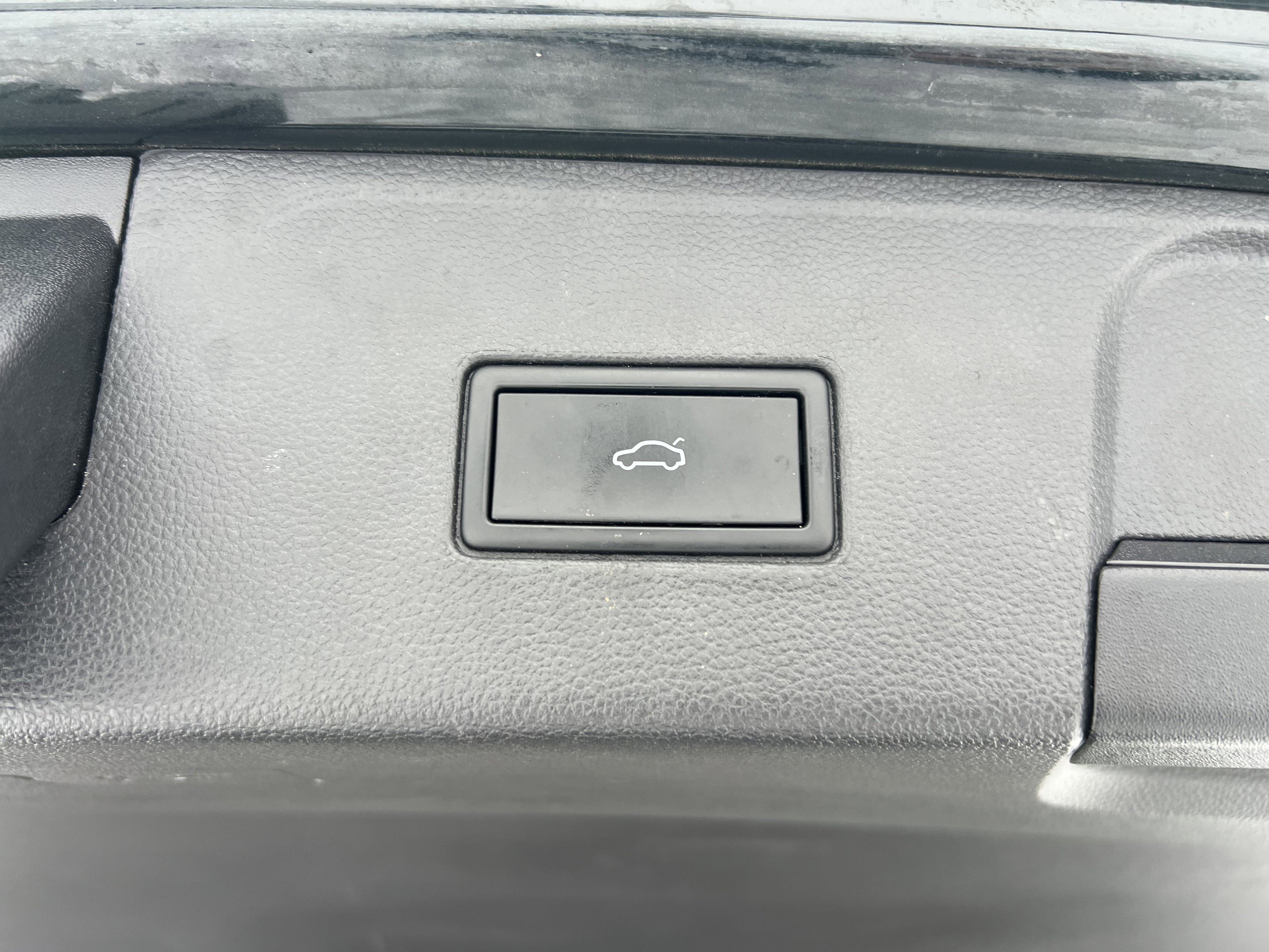 Used 2021 Volkswagen Atlas SEL image 12