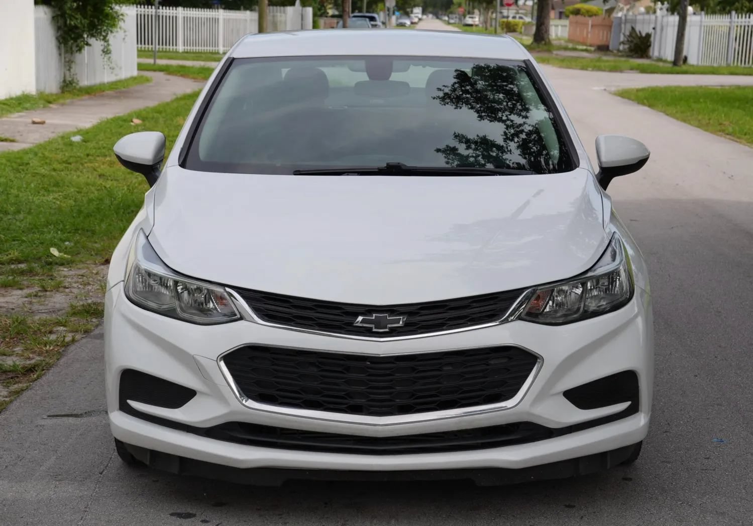 Used 2018 Chevrolet Cruze LS FWD image 5