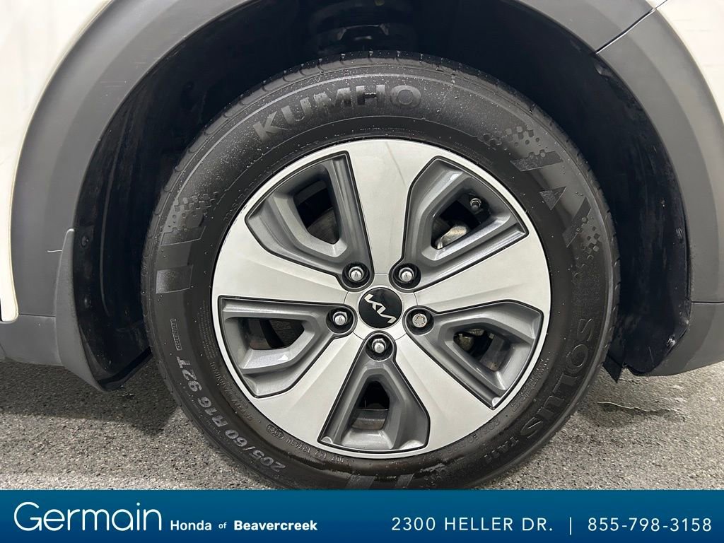 Used 2022 Kia Niro LX image 13