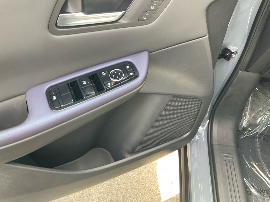 New 2026 Nissan Leaf Platinum+ image 13