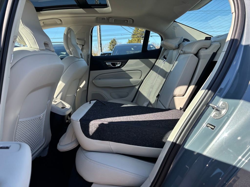 Certified 2023 Volvo S60 B5 Plus w/ Climate Package image 21