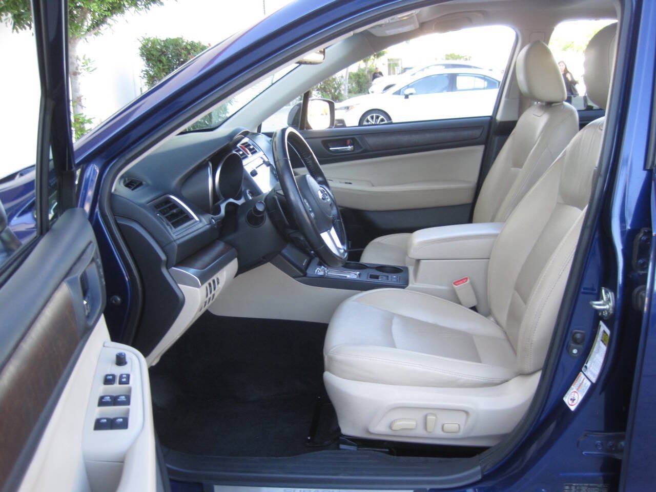 Used 2015 Subaru Outback 2.5i Limited AWD/4WD image 24