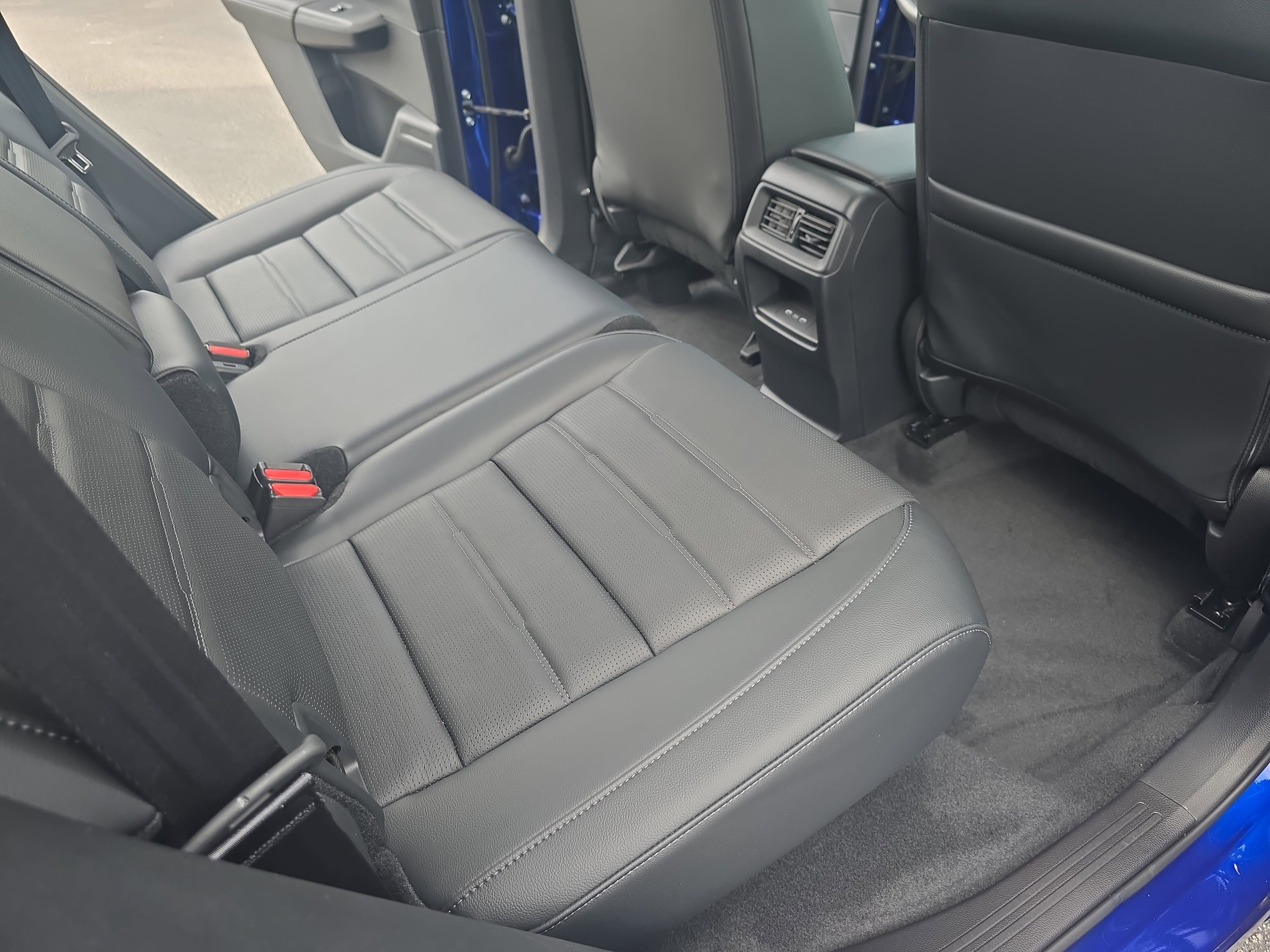 Used 2024 Honda CR-V EX-L image 11