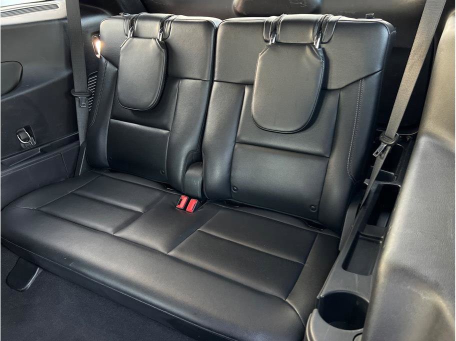 Used 2022 Ford Explorer Limited w/ Equipment Group 301A image 11