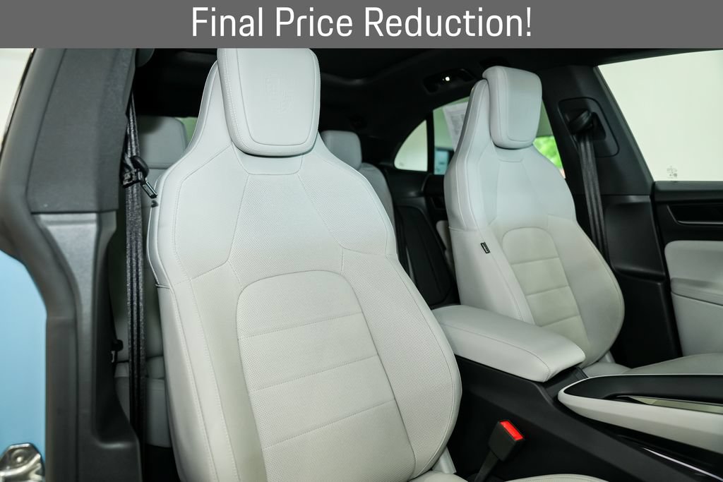 Used 2025 Porsche Macan 4S Electric AWD/4WD image 49