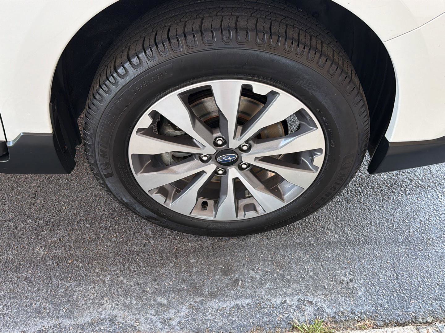 Used 2018 Subaru Outback 2.5i Touring AWD/4WD image 42