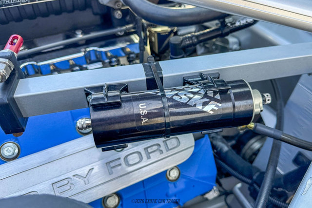 Used 2005 Ford GT RWD image 21