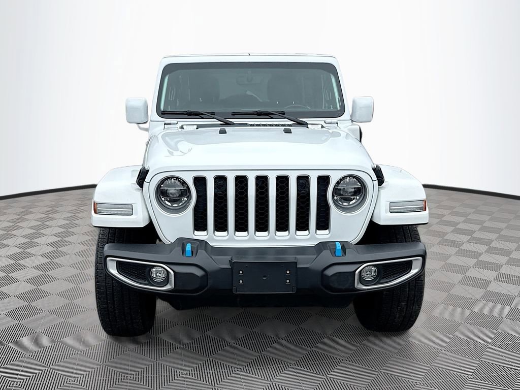 Used 2022 Jeep Wrangler Unlimited Sahara w/ Cold Weather Group AWD/4WD image 2