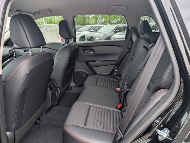 New 2026 Nissan Rogue SV AWD/4WD image 10