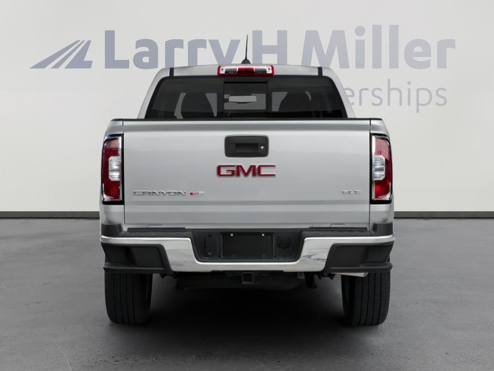 Used 2019 GMC Canyon SLE w/ Driver Alert Package image 8