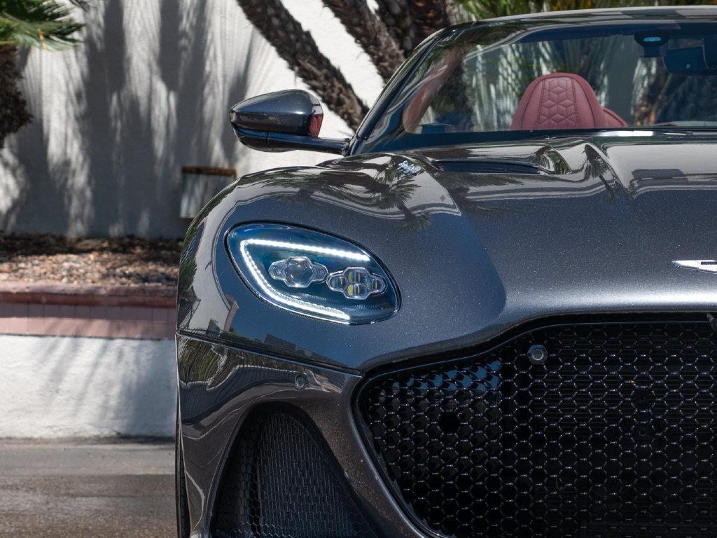 Used 2020 Aston Martin DBS Superleggera Volante RWD image 10