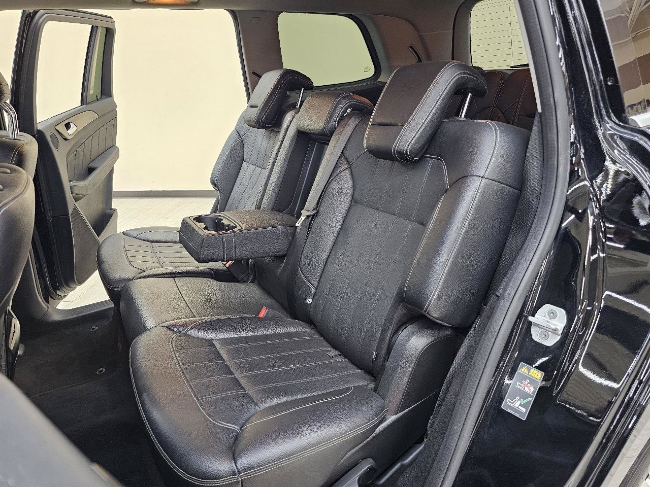 Used 2015 Mercedes-Benz GL 450 4MATIC image 26