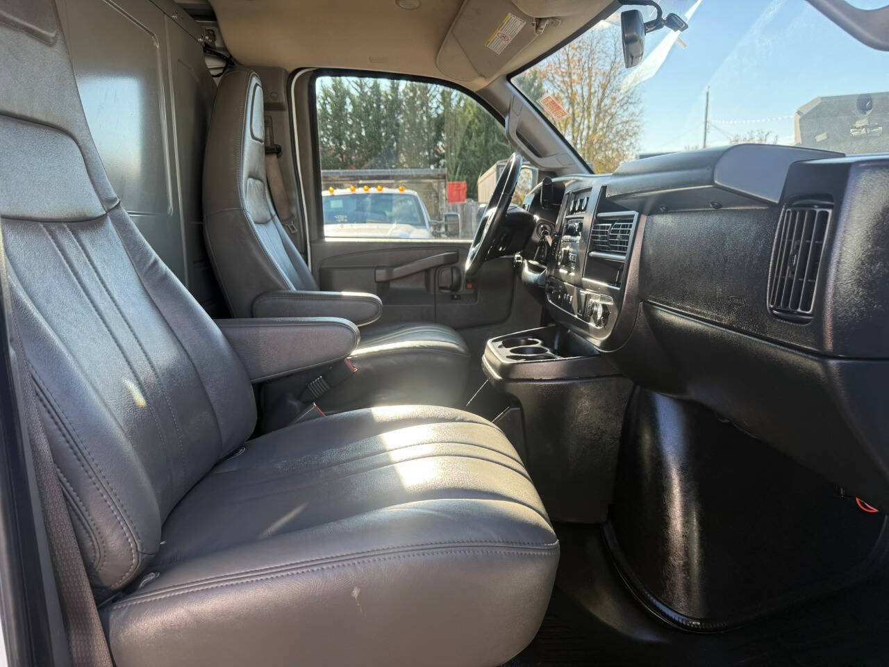 Used 2023 GMC Savana 2500 w/ Driver Convenience Package RWD image 14