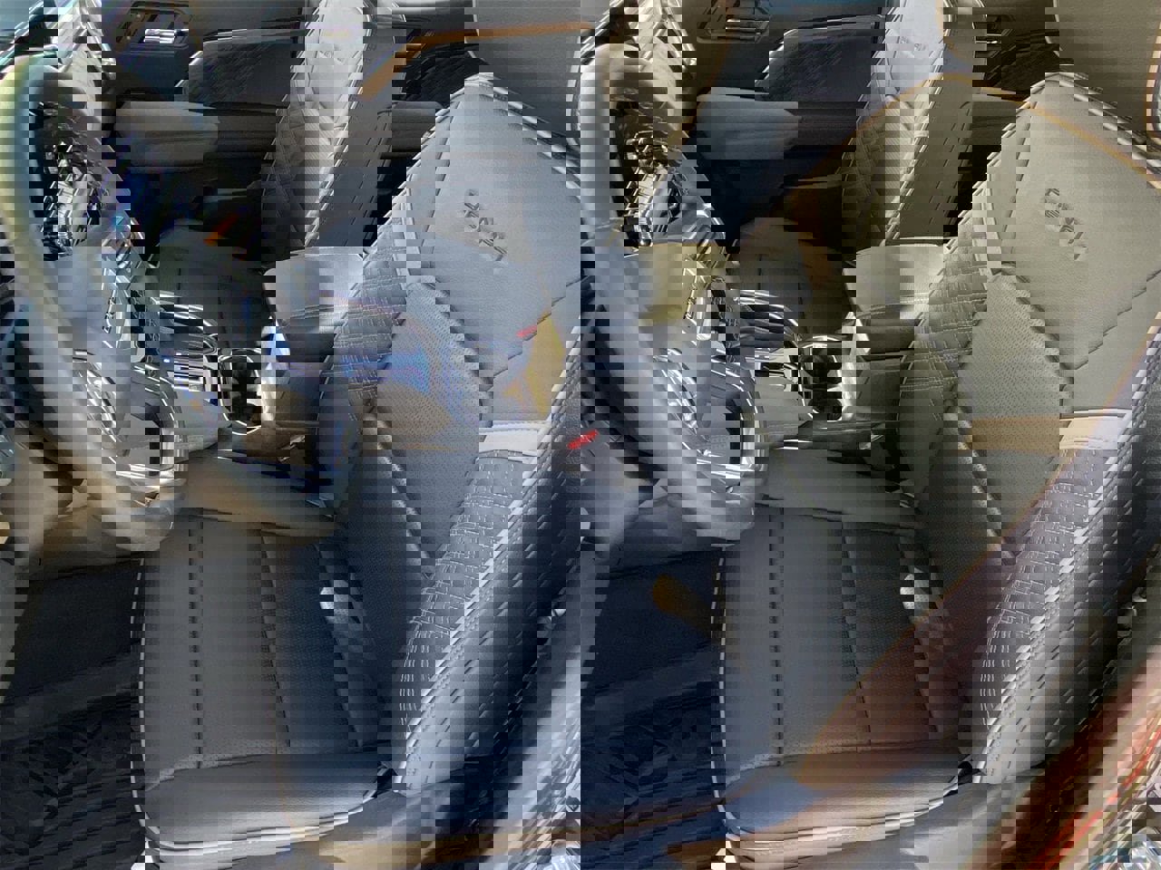 Used 2024 GMC Canyon Denali image 20